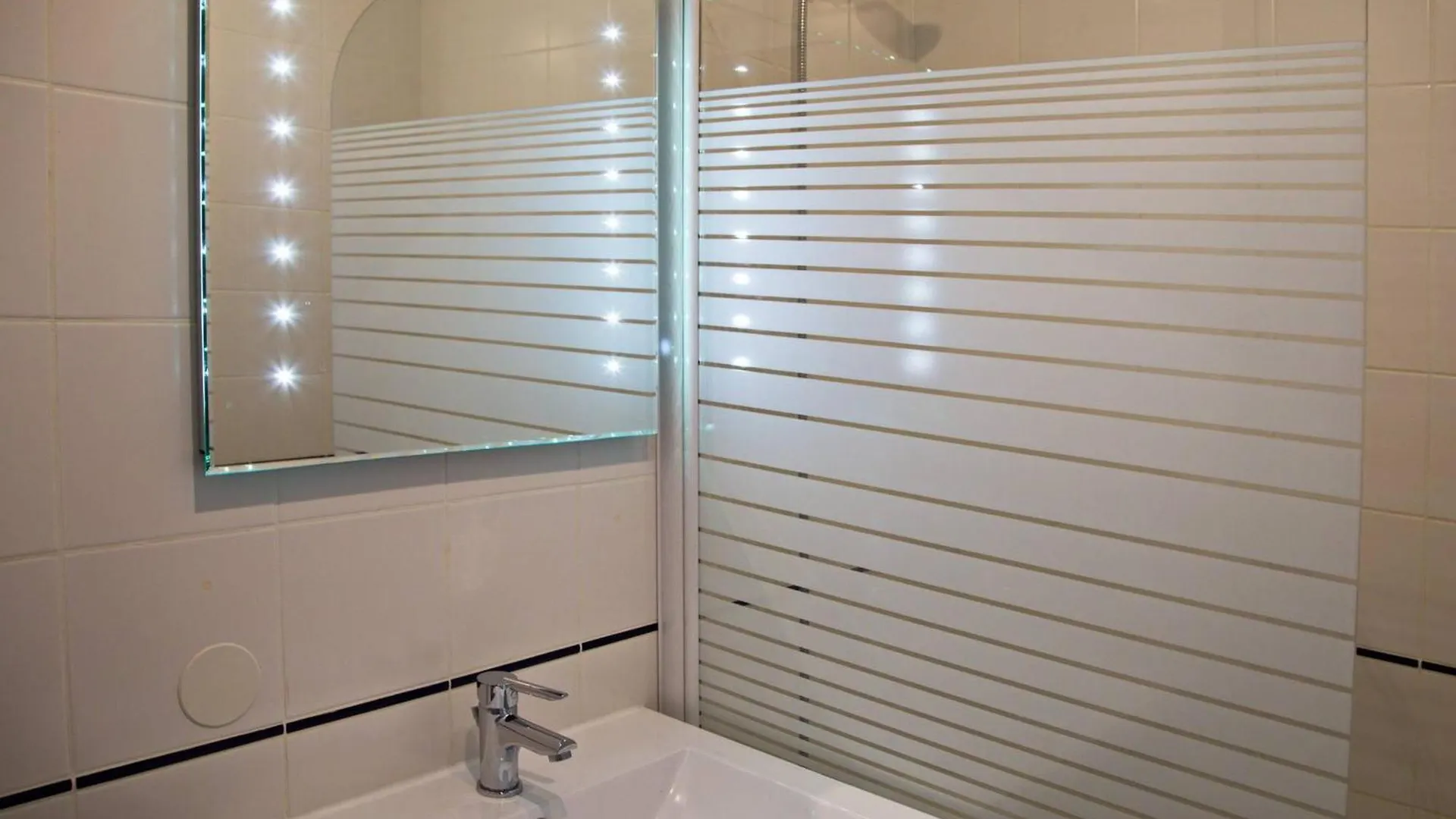 Apartment Studio Cosy Pour 2 Personnes Avec Balcon A La Plagne, Proche Pistes - Fr-1-353-109